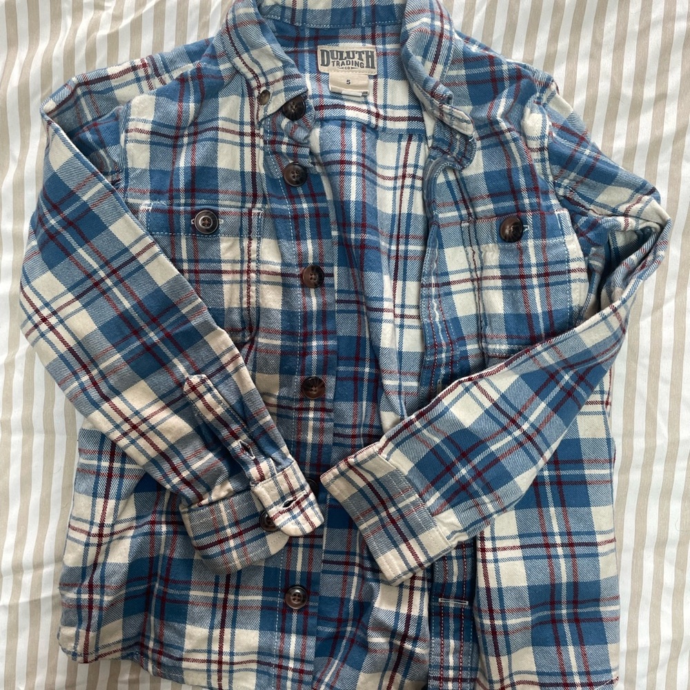 Duluth Trading Co Blue and White Youth Plaid Flannel Button Down Shirt